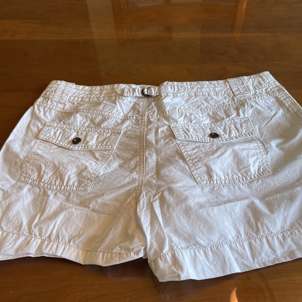 French Cuff Shorts. 100% Cotton.Fun accents in front and back. - Picture 4 of 5